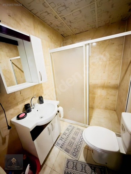Merkezi Konumda Eşyalı Balkonlu Kiralık 1+1 Daire — fotoğraf 12