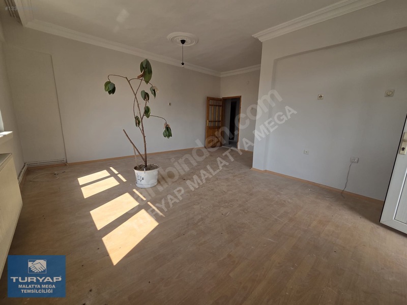 Turyap Mega'dan Fahri Kayahan Cad. Yakınında 3+1 Satılık Daire — fotoğraf 2