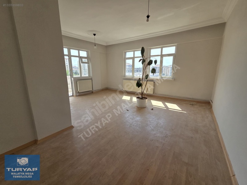 Turyap Mega'dan Fahri Kayahan Cad. Yakınında 3+1 Satılık Daire — fotoğraf 3