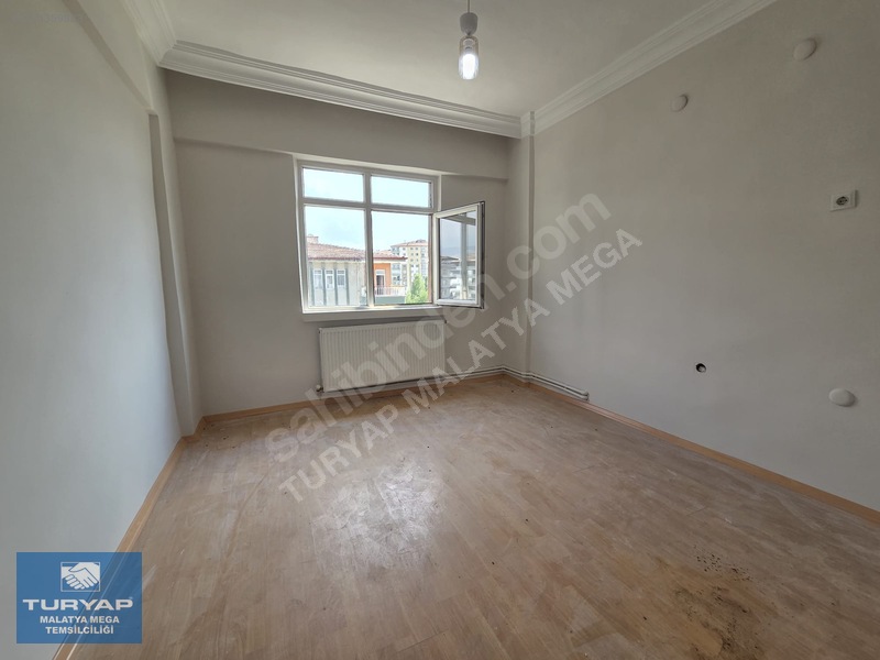 Turyap Mega'dan Fahri Kayahan Cad. Yakınında 3+1 Satılık Daire — fotoğraf 4