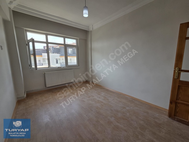 Turyap Mega'dan Fahri Kayahan Cad. Yakınında 3+1 Satılık Daire — fotoğraf 9