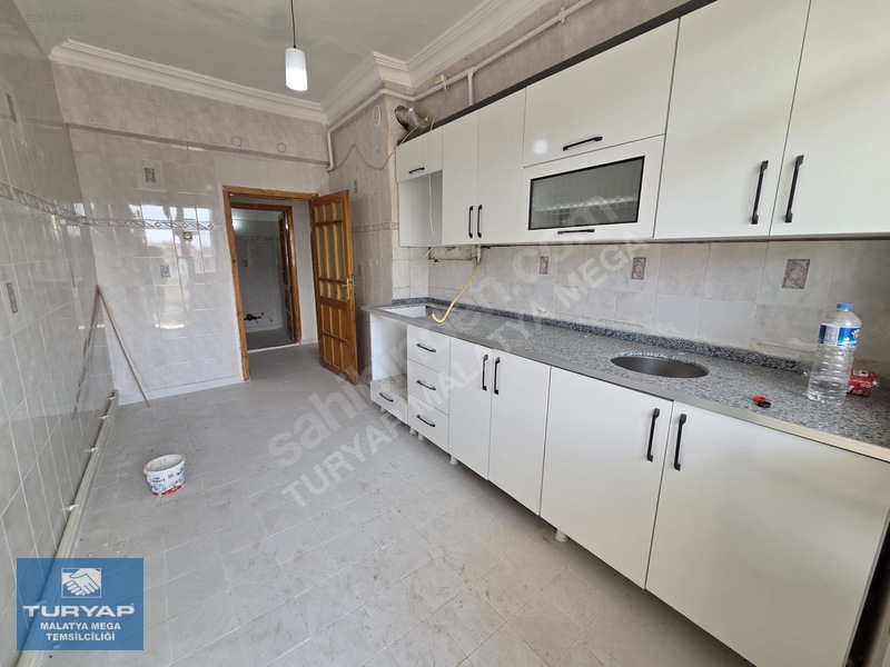 Turyap Mega'dan Fahri Kayahan Cad. Yakınında 3+1 Satılık Daire — fotoğraf 13