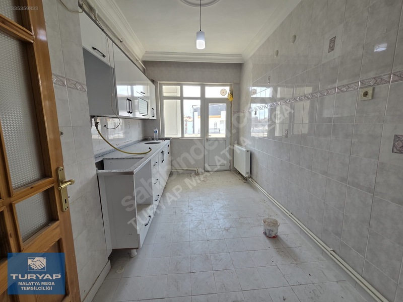 Turyap Mega'dan Fahri Kayahan Cad. Yakınında 3+1 Satılık Daire — fotoğraf 16