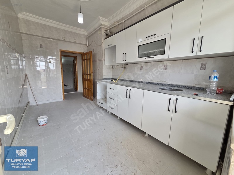 Turyap Mega'dan Fahri Kayahan Cad. Yakınında 3+1 Satılık Daire — fotoğraf 18