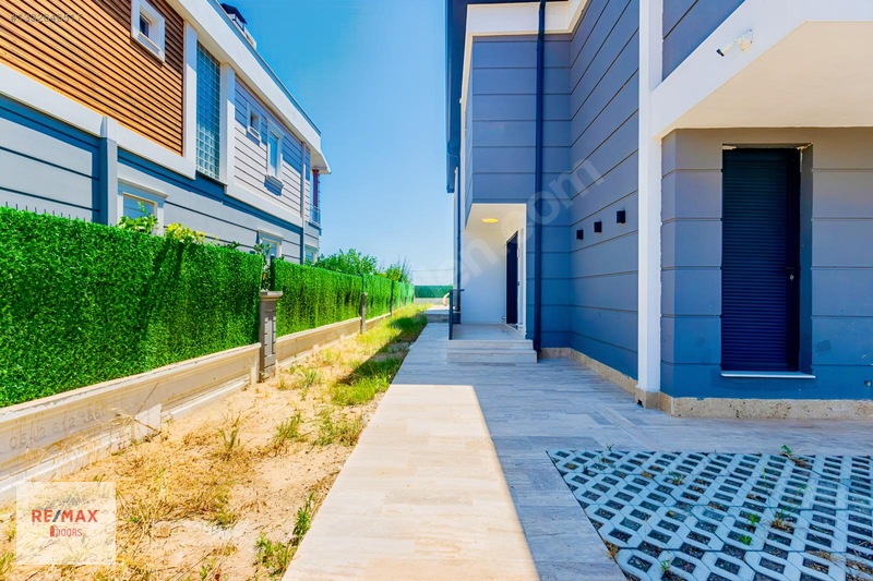 5+1 | 500 M² Müstakil Parselde Havuzlu Lüks Villa — fotoğraf 13
