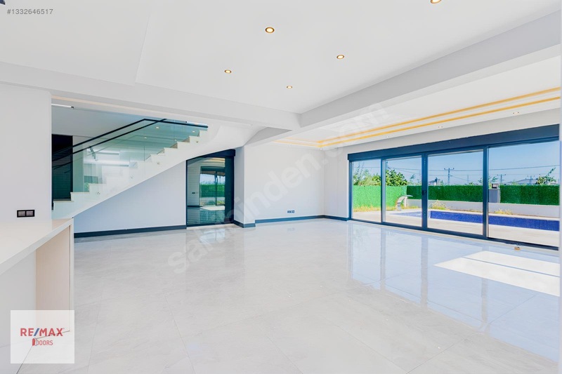5+1 | 500 M² Müstakil Parselde Havuzlu Lüks Villa — fotoğraf 17