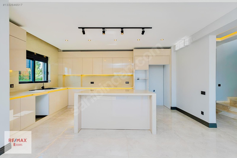5+1 | 500 M² Müstakil Parselde Havuzlu Lüks Villa — fotoğraf 22