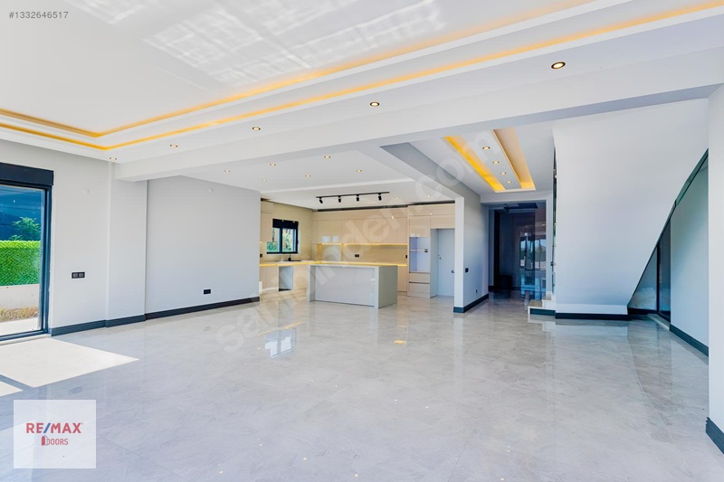 5+1 | 500 M² Müstakil Parselde Havuzlu Lüks Villa — fotoğraf 25