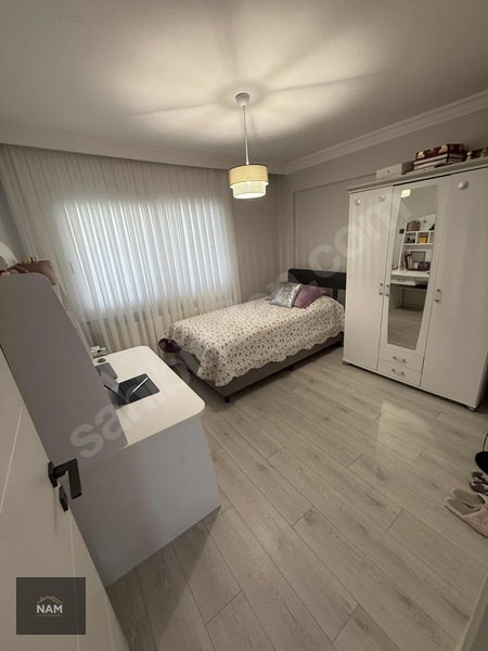 İzmir Karabağlar Çalıkuşu Mahallesi 4 Katlı Bakımlı Bina — fotoğraf 4
