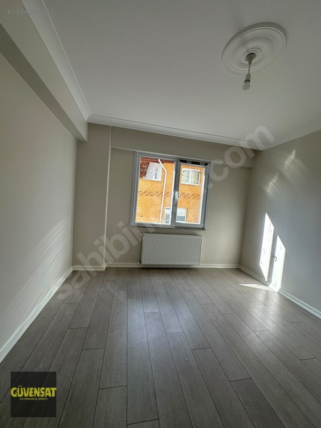 Pınar Mahallesinde Satılık 2+0 Balkonlu Geniş Daire — fotoğraf 13