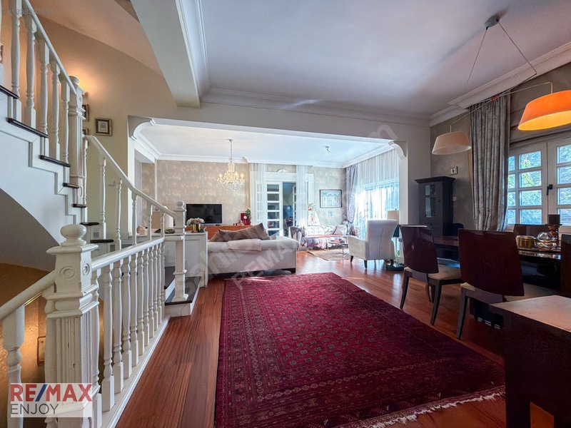 Bahçeşehir Berit Villalarında Gölet Manzaralı 4 Katlı Villa — fotoğraf 11