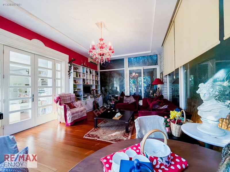 Bahçeşehir Berit Villalarında Gölet Manzaralı 4 Katlı Villa — fotoğraf 27