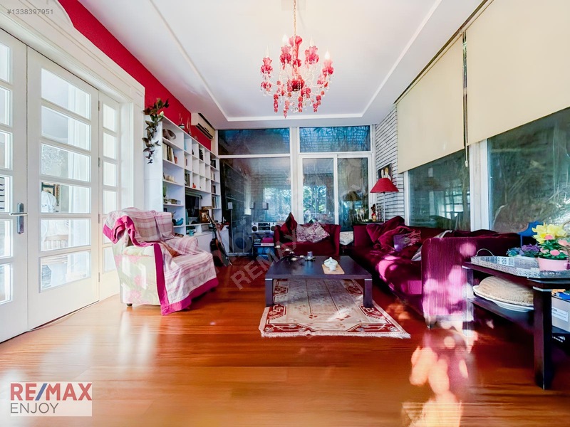 Bahçeşehir Berit Villalarında Gölet Manzaralı 4 Katlı Villa — fotoğraf 28