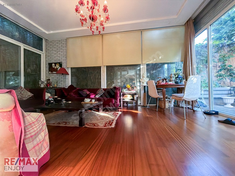 Bahçeşehir Berit Villalarında Gölet Manzaralı 4 Katlı Villa — fotoğraf 29
