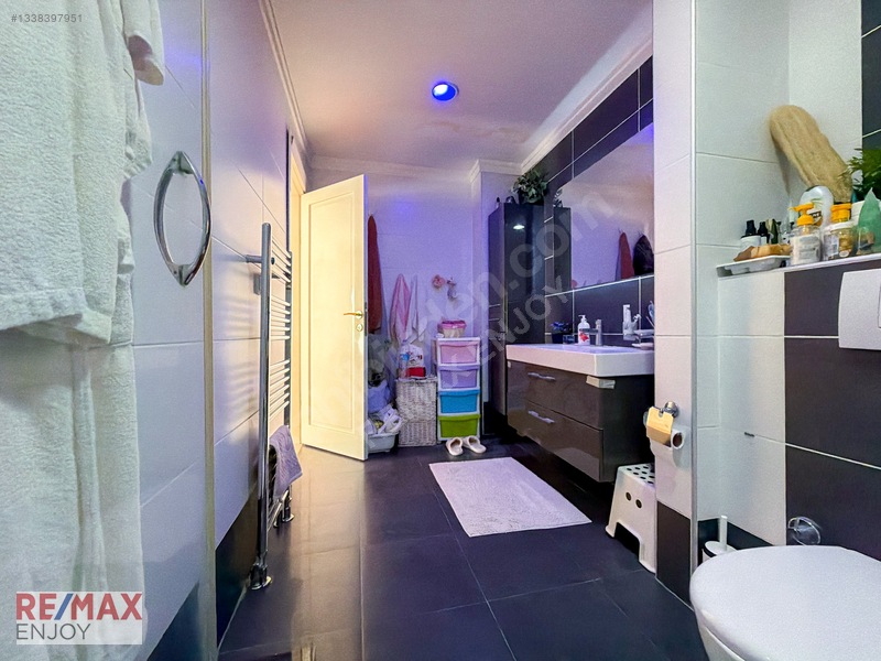 Bahçeşehir Berit Villalarında Gölet Manzaralı 4 Katlı Villa — fotoğraf 41