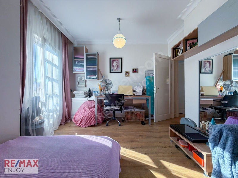 Bahçeşehir Berit Villalarında Gölet Manzaralı 4 Katlı Villa — fotoğraf 42