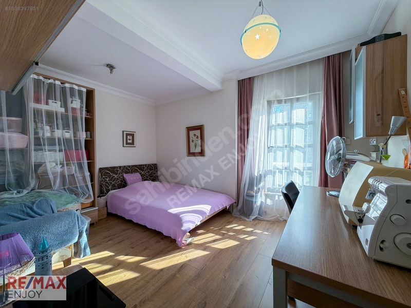 Bahçeşehir Berit Villalarında Gölet Manzaralı 4 Katlı Villa — fotoğraf 43