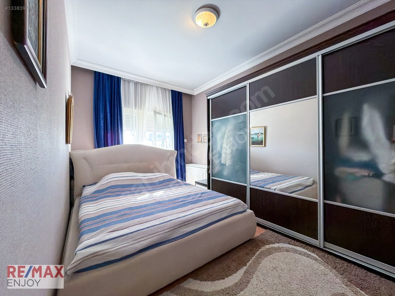 Bahçeşehir Berit Villalarında Gölet Manzaralı 4 Katlı Villa — fotoğraf 47