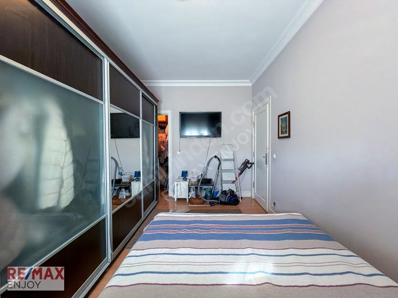 Bahçeşehir Berit Villalarında Gölet Manzaralı 4 Katlı Villa — fotoğraf 49