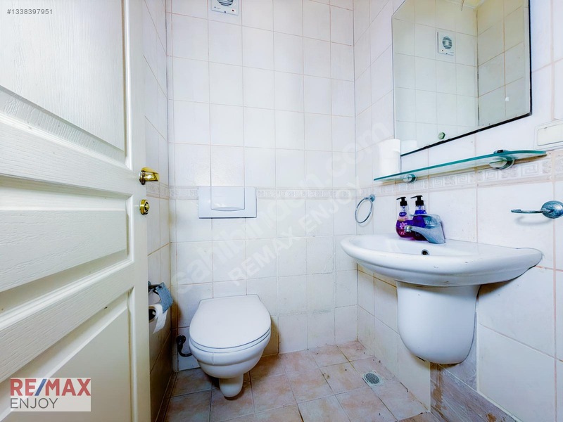 Bahçeşehir Berit Villalarında Gölet Manzaralı 4 Katlı Villa — fotoğraf 50