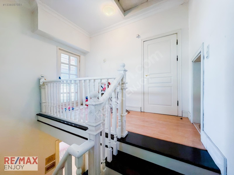 Bahçeşehir Berit Villalarında Gölet Manzaralı 4 Katlı Villa — fotoğraf 53