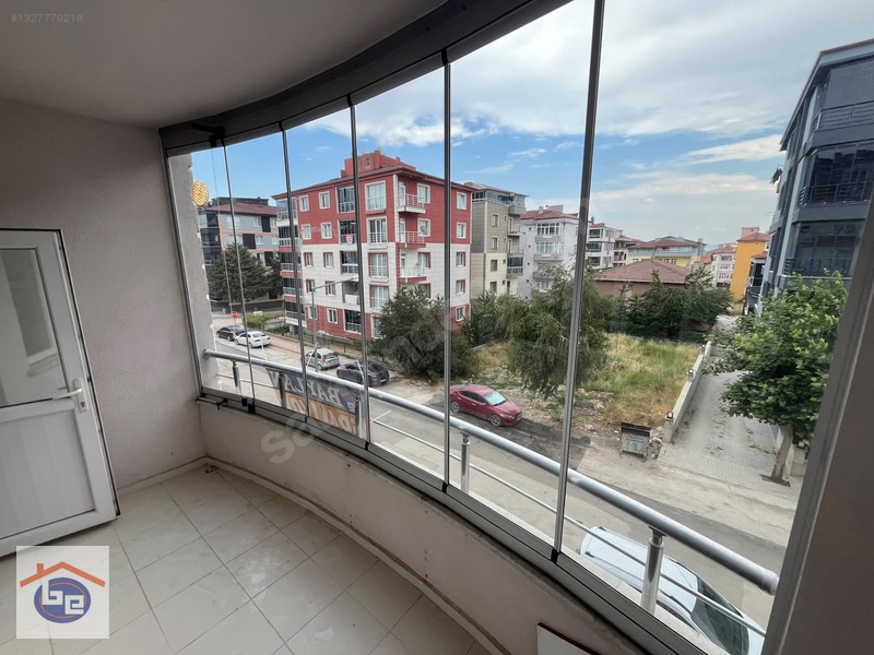 Baylan Emlak'tan Mahsen Mahallesi 3. Kat 3+1 Geniş Kiralık Daire — fotoğraf 5