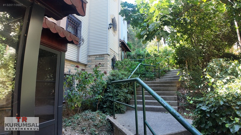 Bahçeşehir Badem 12 Köşe Büyük Bahçeli Satılık Köşe Villa — fotoğraf 3