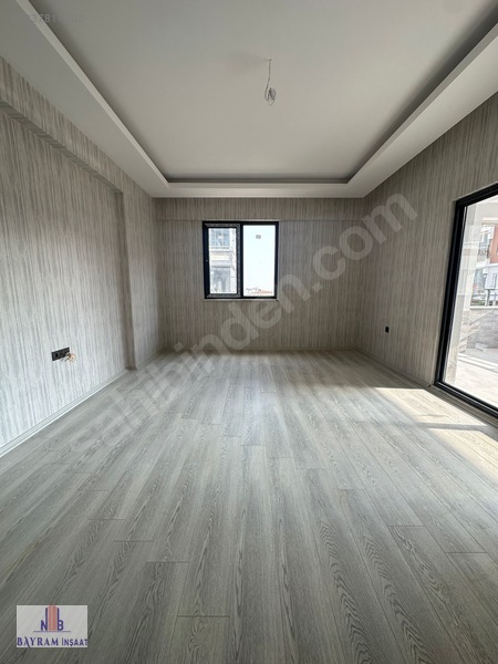 Bayram İnşaat'tan Ertuğrulgazide 2,5+1 Lüks Daire — fotoğraf 12