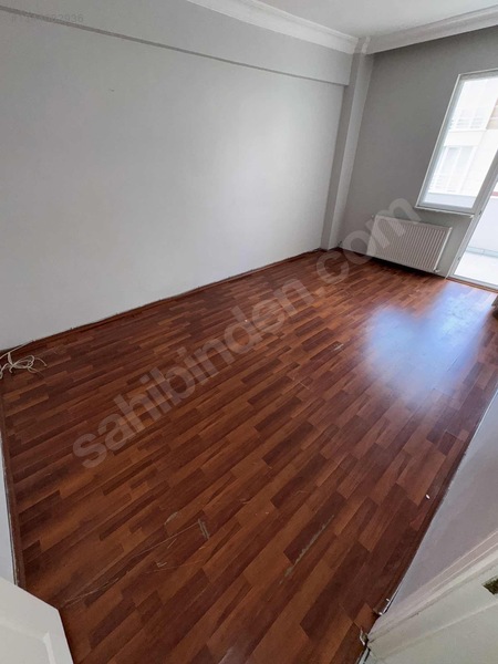 Zeki Emlak'tan Asansörlü 3+1 Kiralık Daire — fotoğraf 3