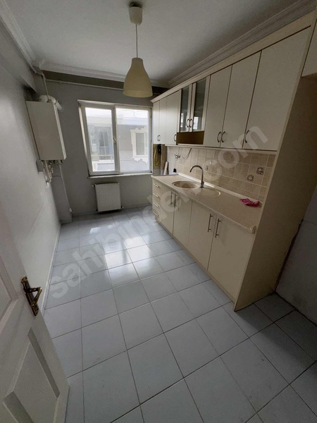 Zeki Emlak'tan Asansörlü 3+1 Kiralık Daire — fotoğraf 10