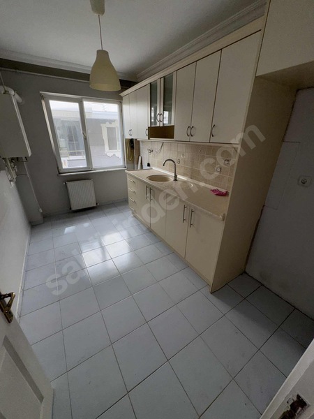 Zeki Emlak'tan Asansörlü 3+1 Kiralık Daire — fotoğraf 14