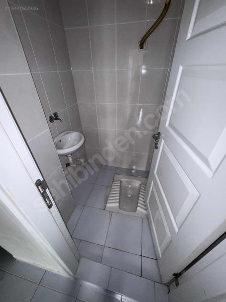 Zeki Emlak'tan Asansörlü 3+1 Kiralık Daire — fotoğraf 19