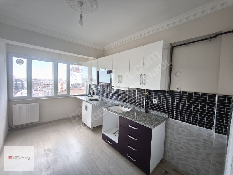 Kiralık Çaybaşı Mah.meydana Yakın Doğalgazlı Arakat 3+1 Daire .. — fotoğraf 11