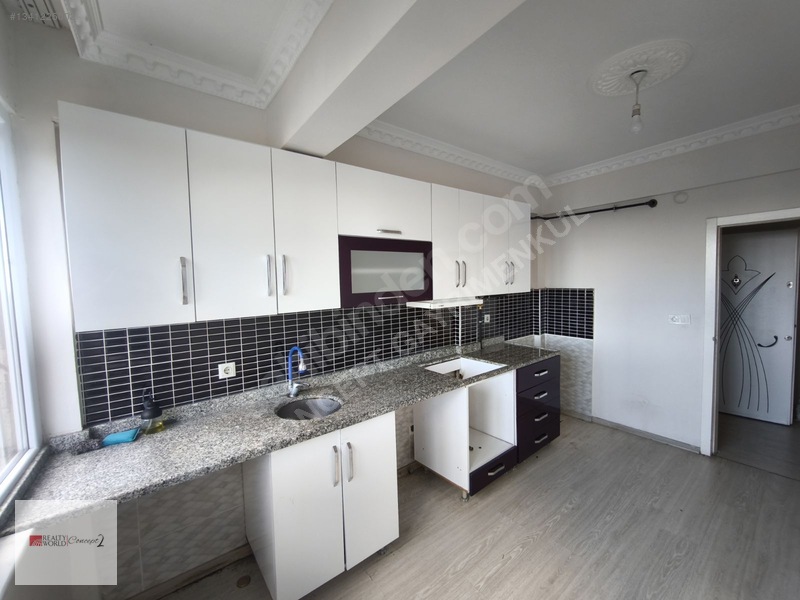 Kiralık Çaybaşı Mah.meydana Yakın Doğalgazlı Arakat 3+1 Daire .. — fotoğraf 12
