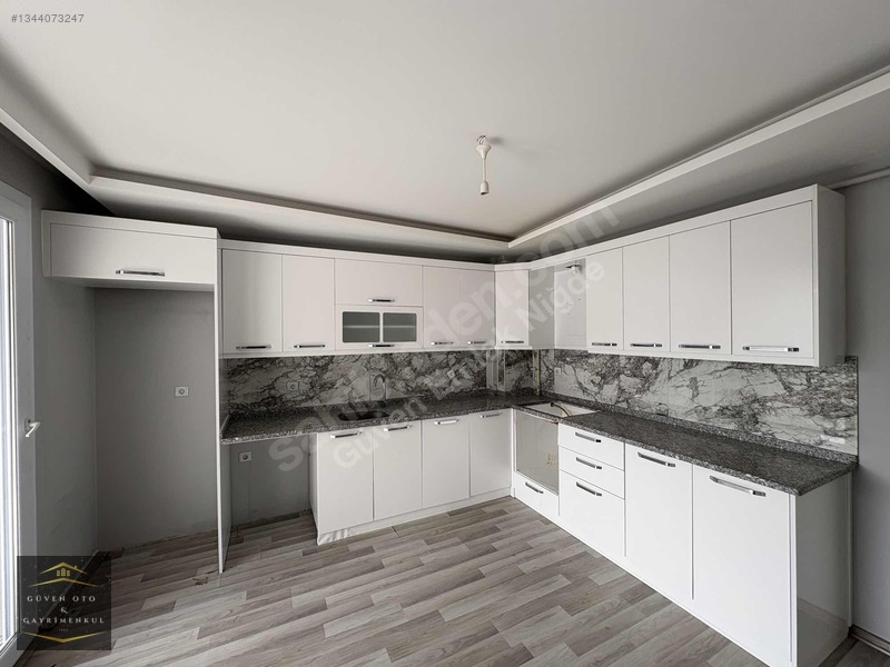 Güven Emlak'tan Yeni Diş Hastanesi Efendibey Sitesi Kiralık 3+1 — fotoğraf 9
