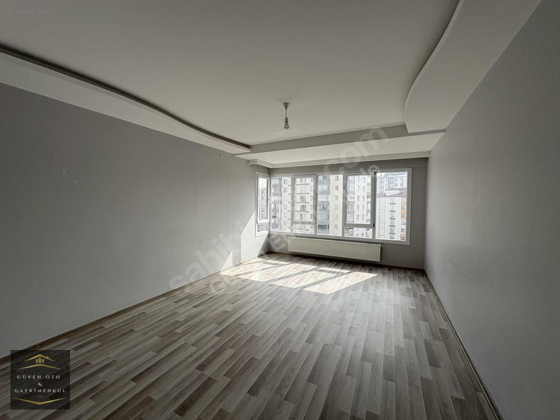 Güven Emlak'tan Yeni Diş Hastanesi Efendibey Sitesi Kiralık 3+1 — fotoğraf 12