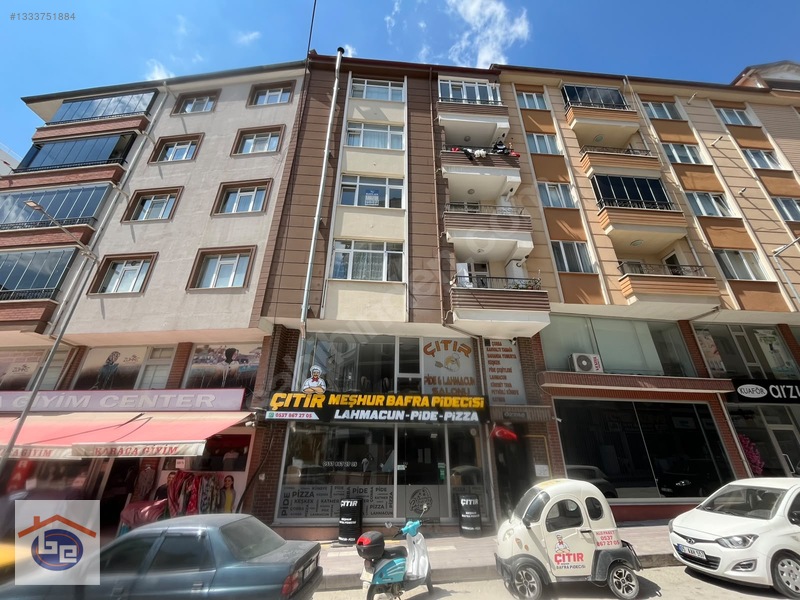Baylan Emlak'Tan Camicedit Mah.Müftülük Cad. 2. Kat Geniş 1+1