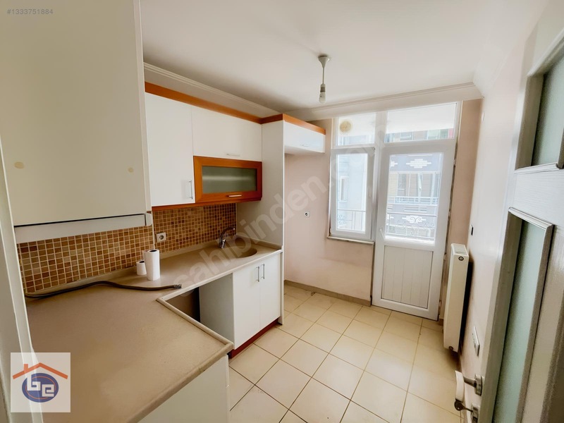 Baylan Emlak'tan Camicedit Mah.müftülük Cad. 2. Kat Geniş 1+1 — fotoğraf 2