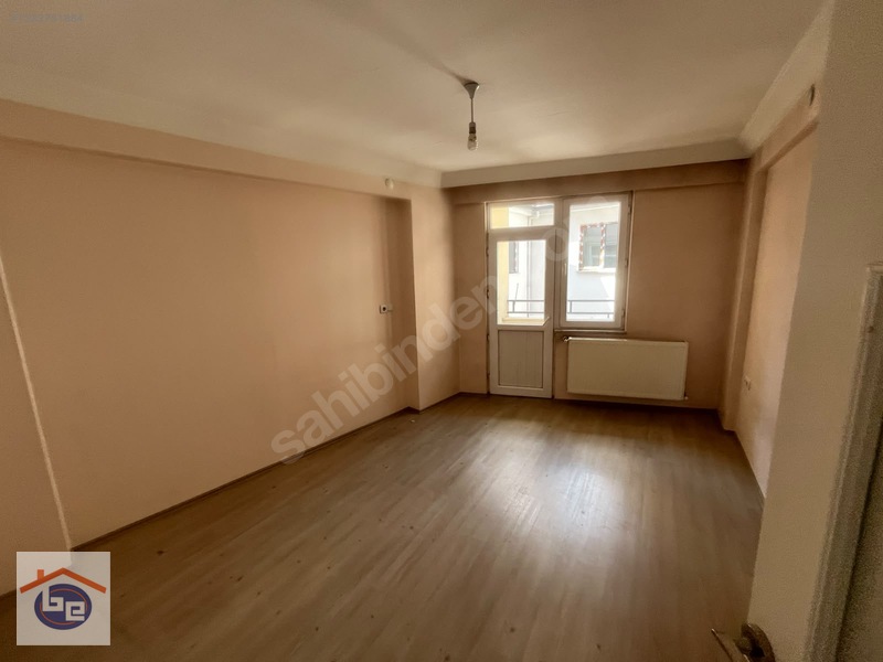 Baylan Emlak'tan Camicedit Mah.müftülük Cad. 2. Kat Geniş 1+1 — fotoğraf 9