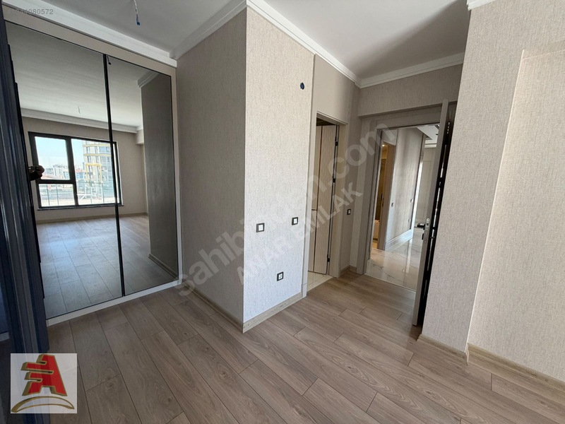 Anar Emlaktan 4+1 Yerden Isıtma Kapalı Otoparklı — fotoğraf 6