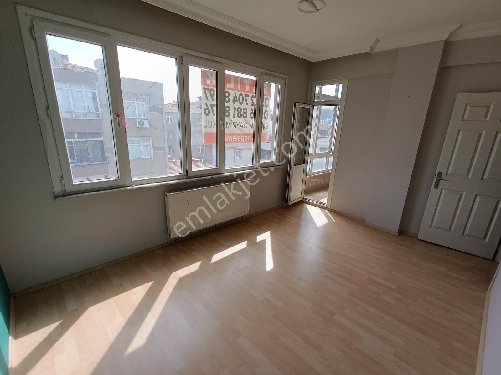 Sefaköyde Satılık 2+1.90 M2 Cadde Üzerinde 4.kat Kat Tapulu — fotoğraf 11
