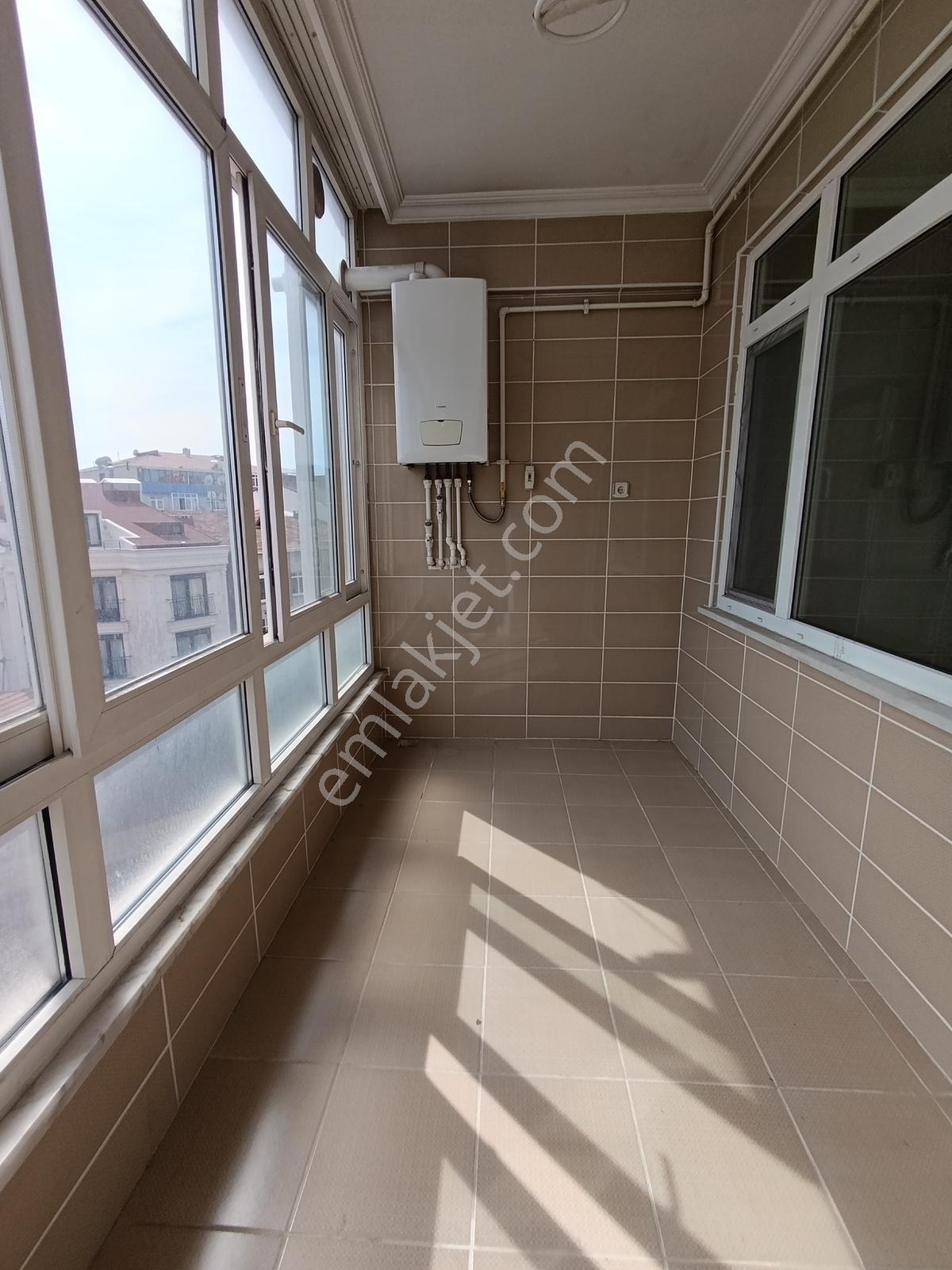 Sefaköyde Satılık 2+1.90 M2 Cadde Üzerinde 4.kat Kat Tapulu — fotoğraf 14