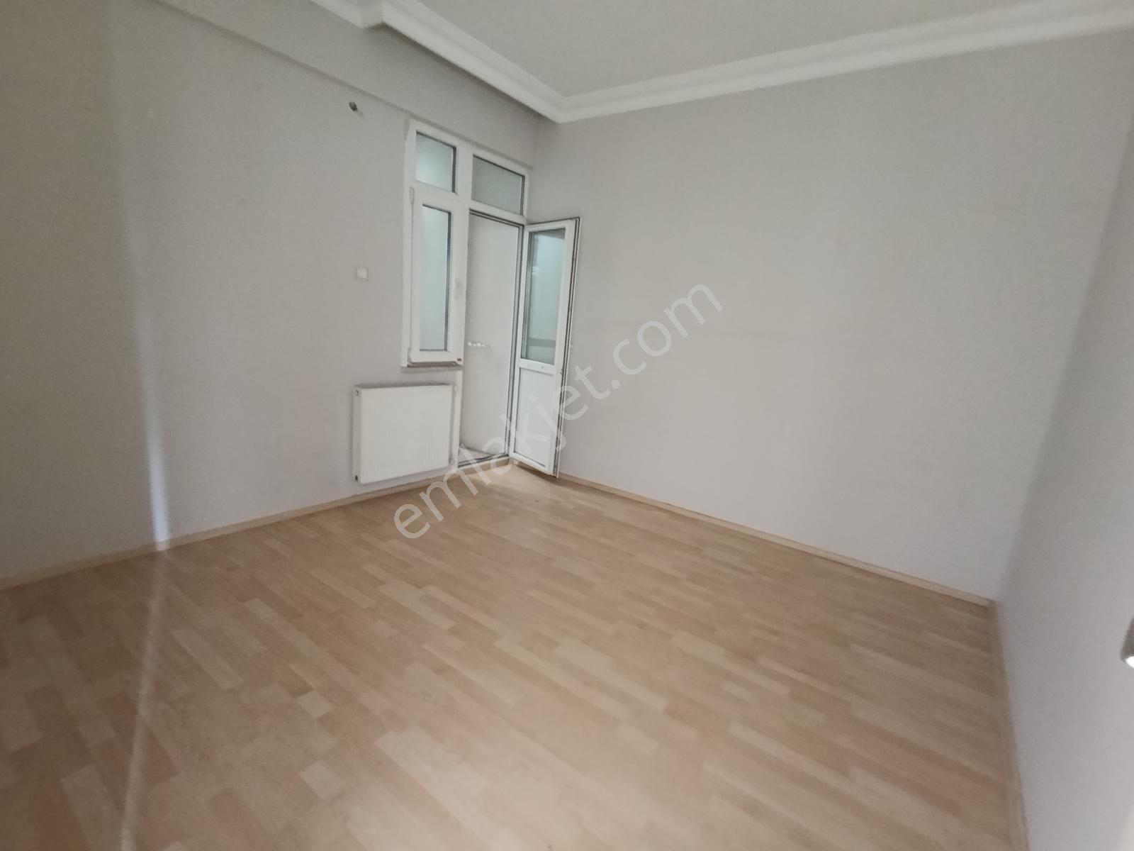 Sefaköyde Satılık 2+1.90 M2 Cadde Üzerinde 4.kat Kat Tapulu — fotoğraf 18