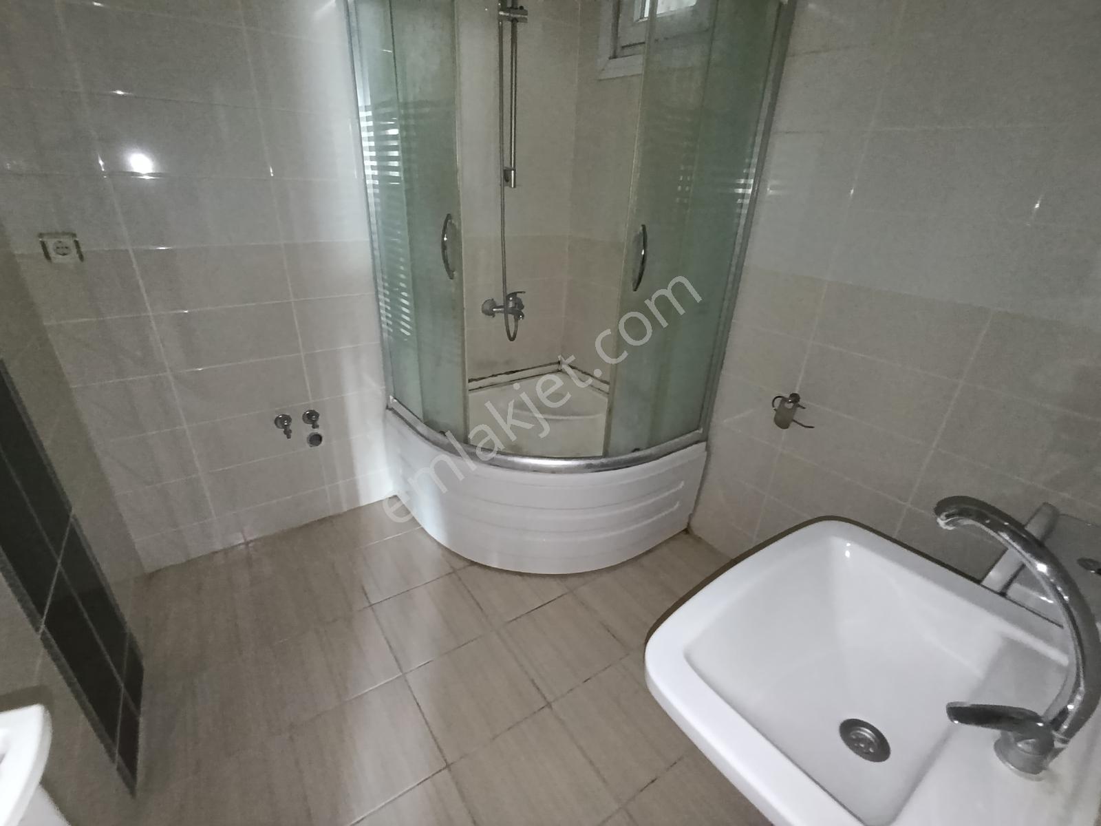 Sefaköyde Satılık 2+1.90 M2 Cadde Üzerinde 4.kat Kat Tapulu — fotoğraf 30