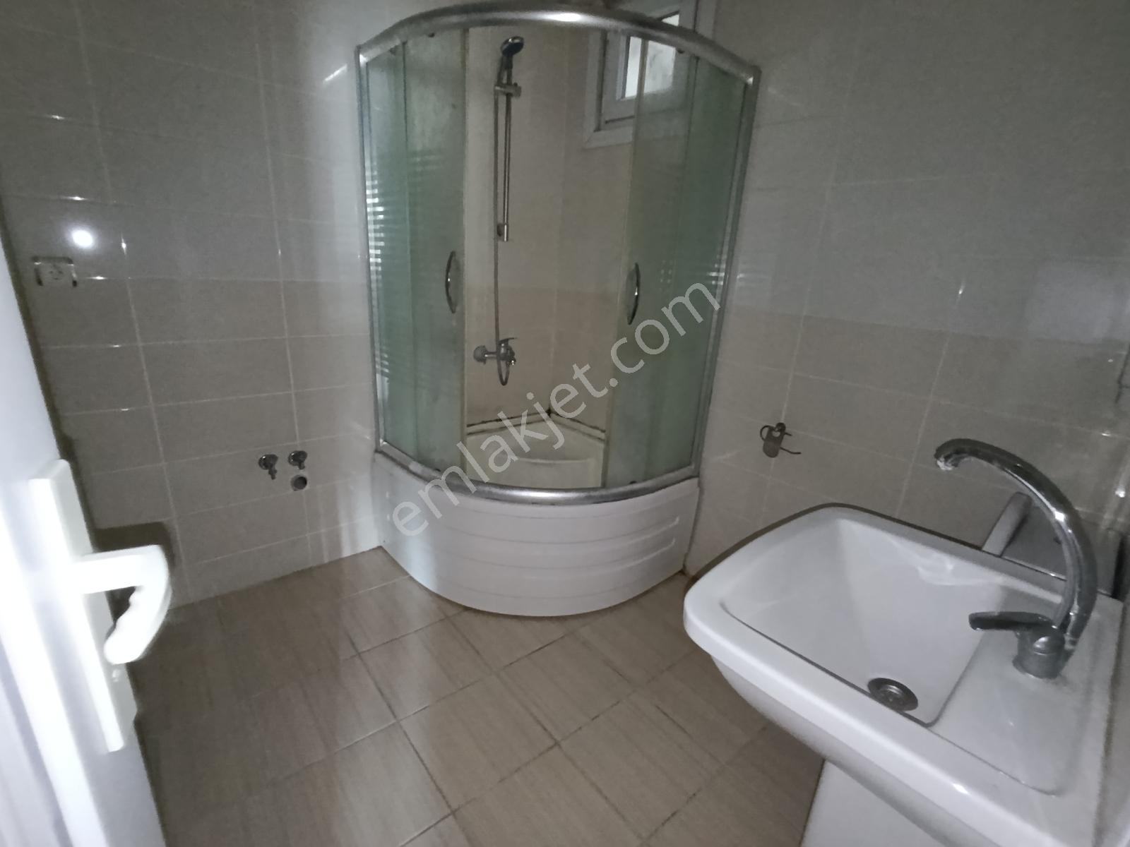 Sefaköyde Satılık 2+1.90 M2 Cadde Üzerinde 4.kat Kat Tapulu — fotoğraf 31