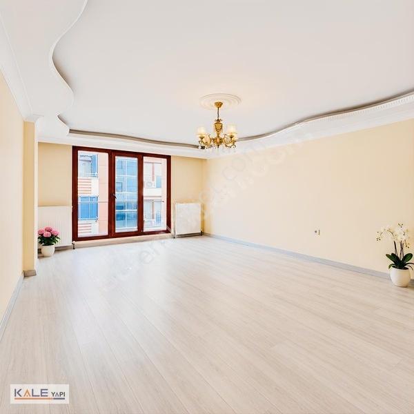 Merkezi Konum Geniş Metrekare Ebeveyn Banyolu 2+1 Satılık Daire — fotoğraf 2