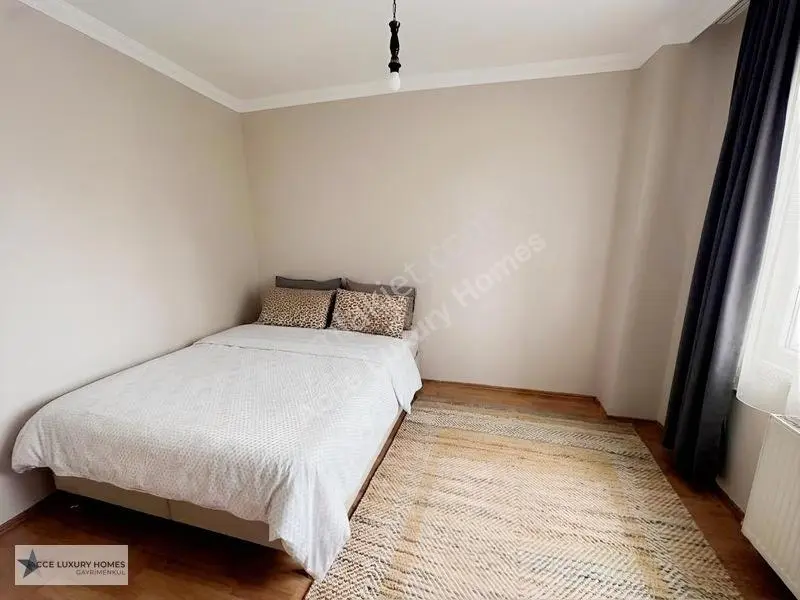 Kavacık'ta Satılık 2+1 Daire Ve 2+1 Müştemilat — fotoğraf 3