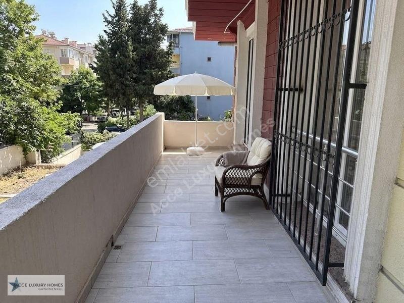 Kavacık'ta Satılık 2+1 Daire Ve 2+1 Müştemilat — fotoğraf 9