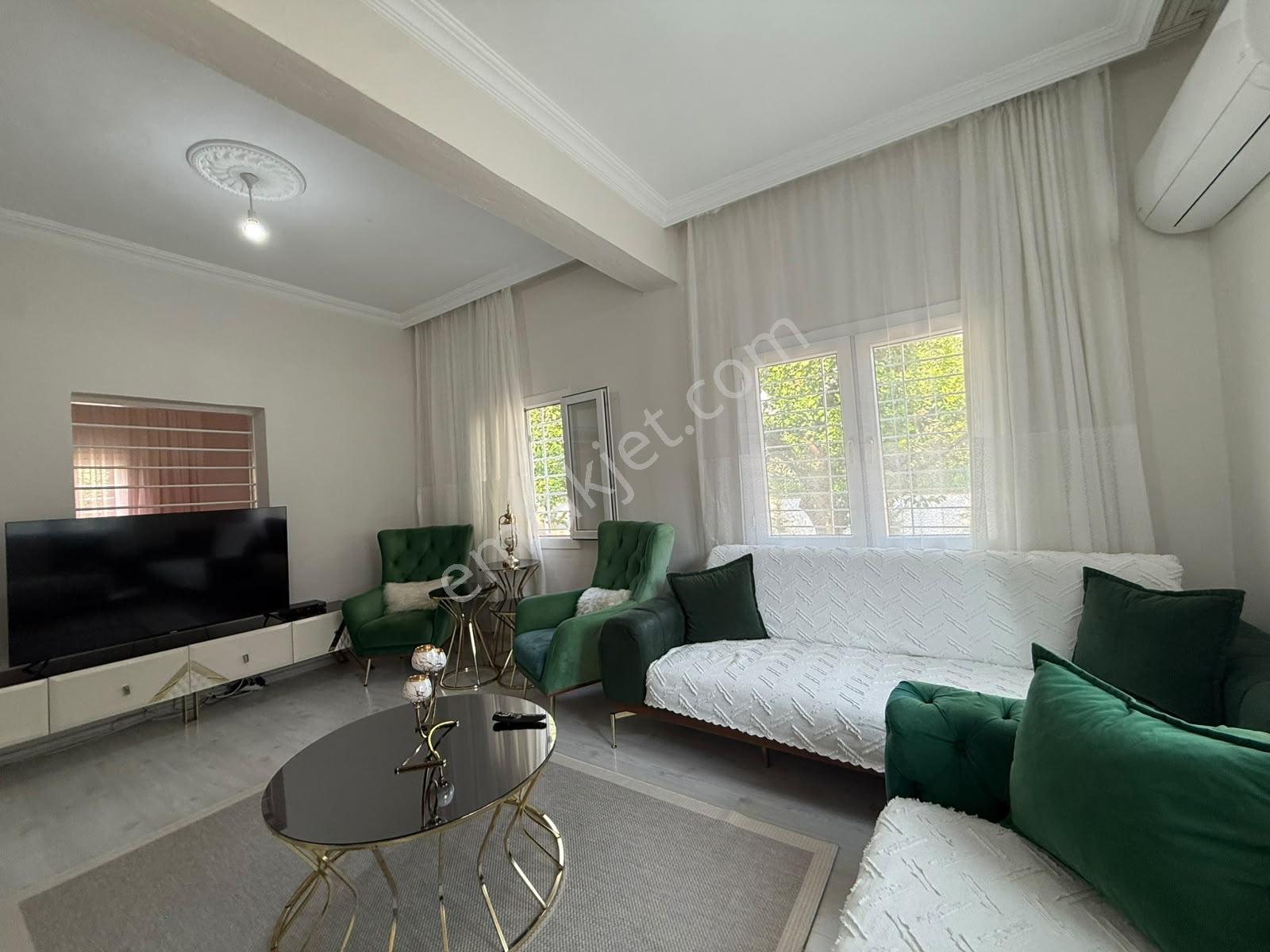 İbo Osman'da 210 M2/arsa İçerisinde/2+1/k.mutfak/geniş Bahçeli ! — fotoğraf 6