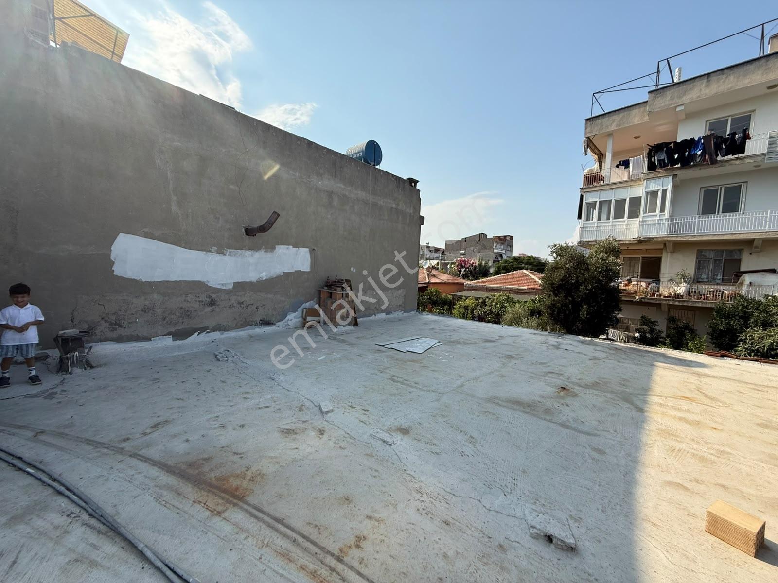 İbo Osman'da 210 M2/arsa İçerisinde/2+1/k.mutfak/geniş Bahçeli ! — fotoğraf 19